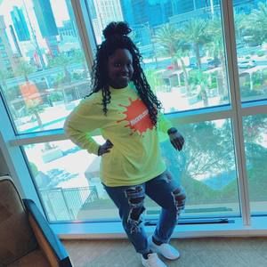 Meet your Posher, Dawnelle